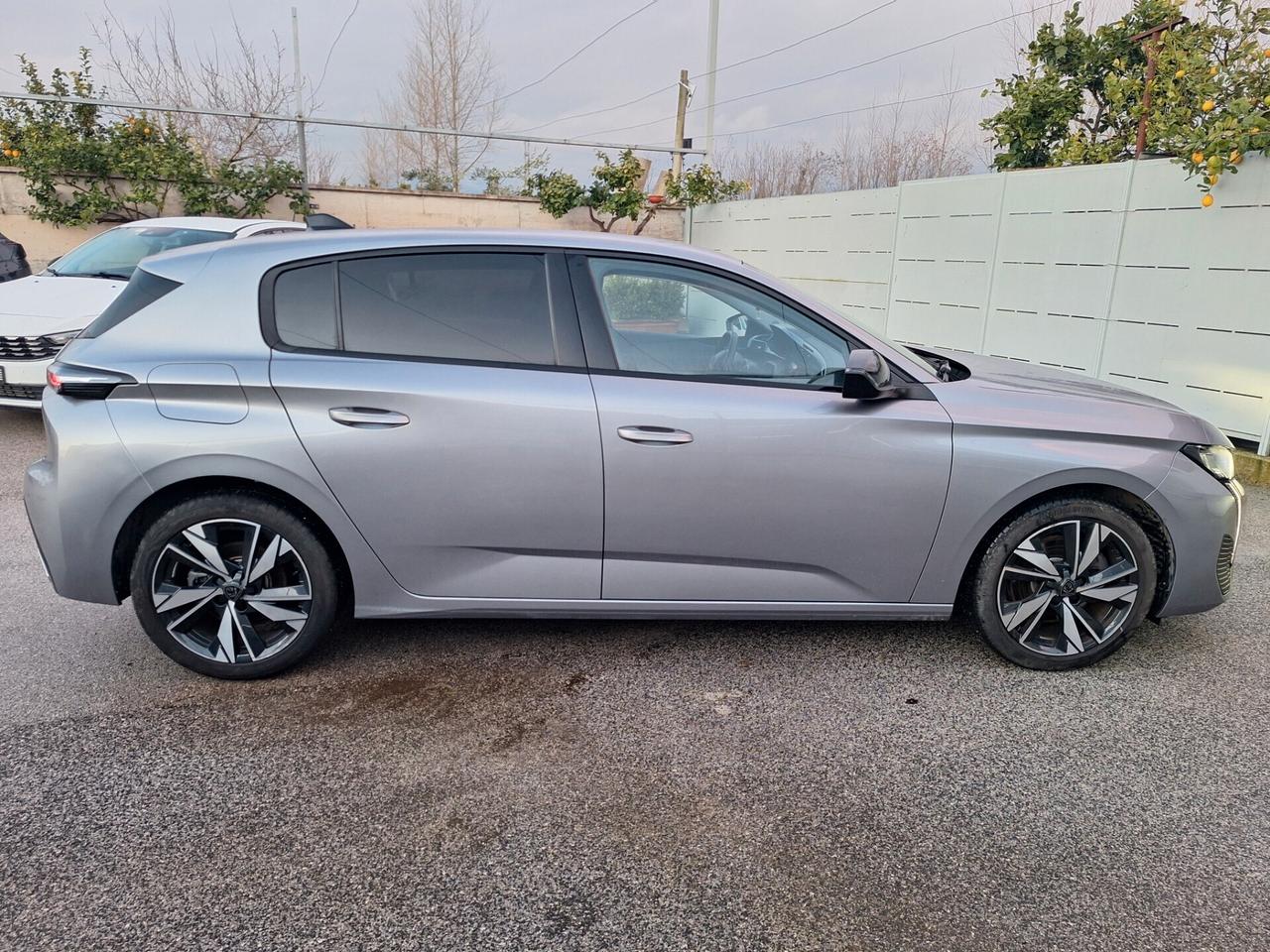 Peugeot 308 ALLURE PACK 1.5 HDi 130cv EAT8 NAV+RETROCAM. 2022
