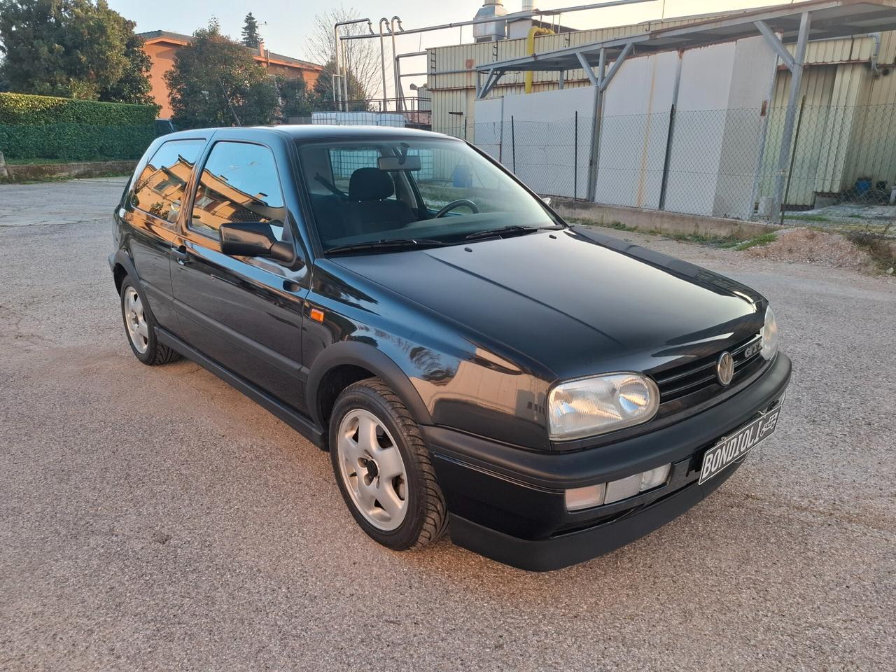 Volkswagen Golf GTI 2.0 16V 29.900km