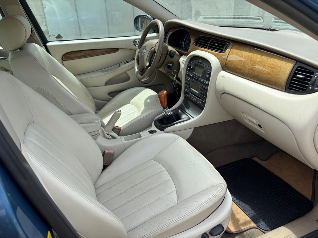 Jaguar X-Type 3.0 V6 24V