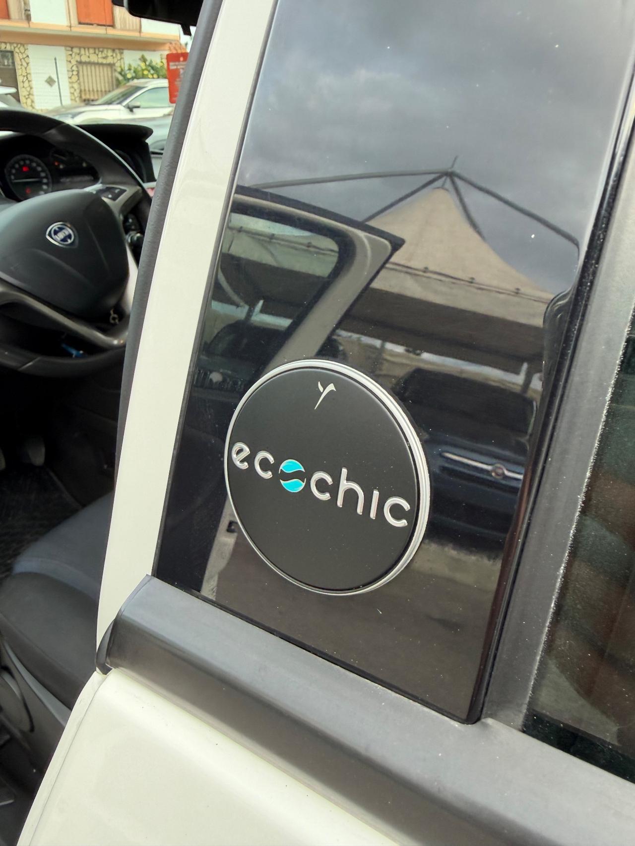 Lancia Ypsilon Hybrid Ecochic