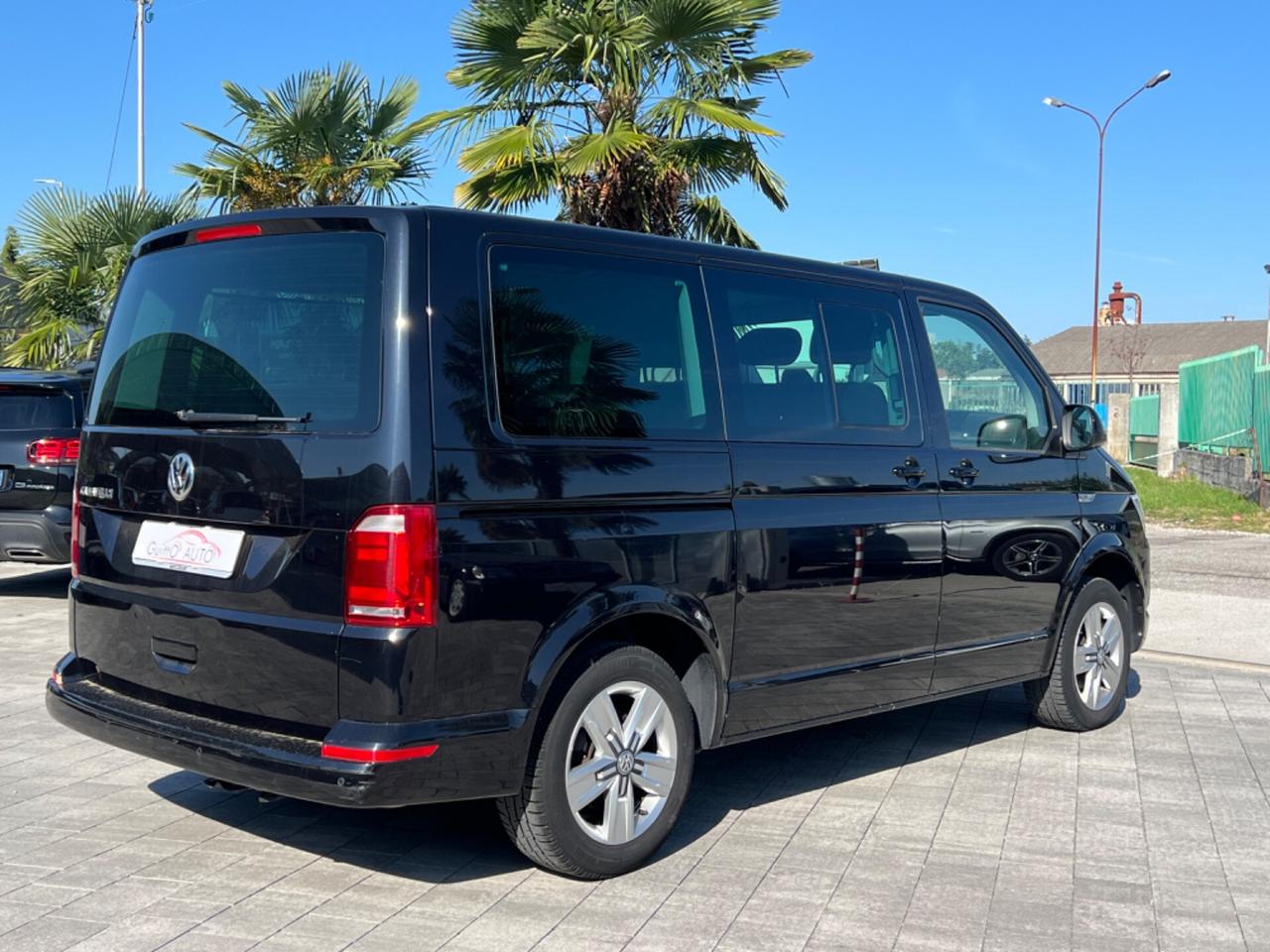 Volkswagen Caravelle 2.0 TDI 150CV DSG PL Comfortline