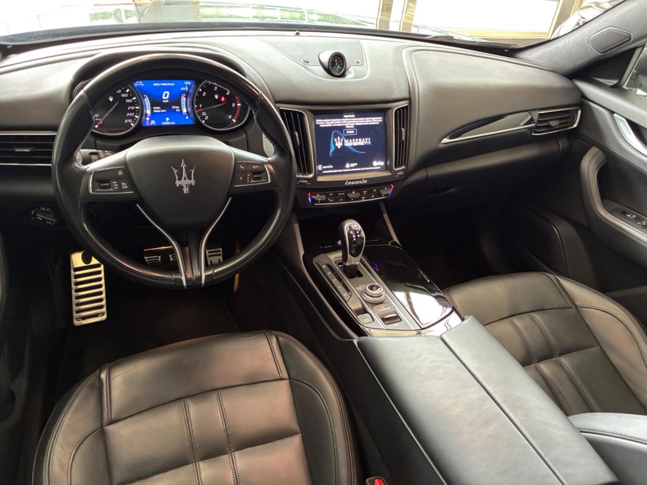 Maserati Levante V6 250 cv Diesel AWD Gransport