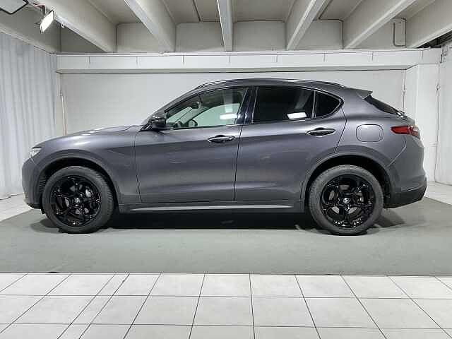 Alfa Romeo Stelvio 2.0 Turbo 200 CV AT8 Q4 B-Tech
