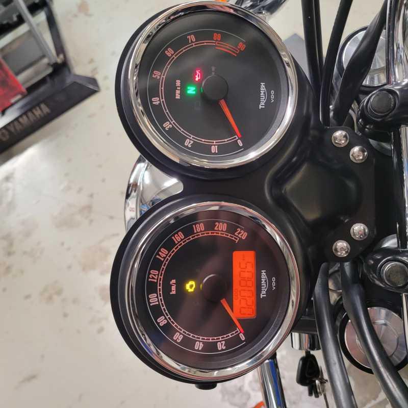 Triumph Bonneville T100 - 2010