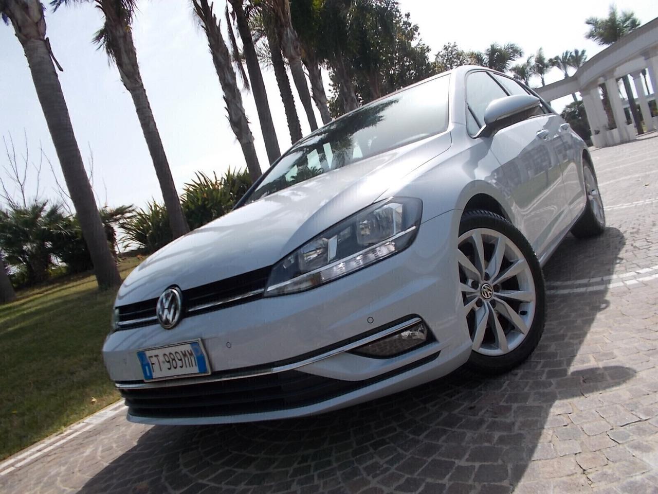 Volkswagen Golf 1.6 TDi VIRTUAL COCKPIT da VETRINA