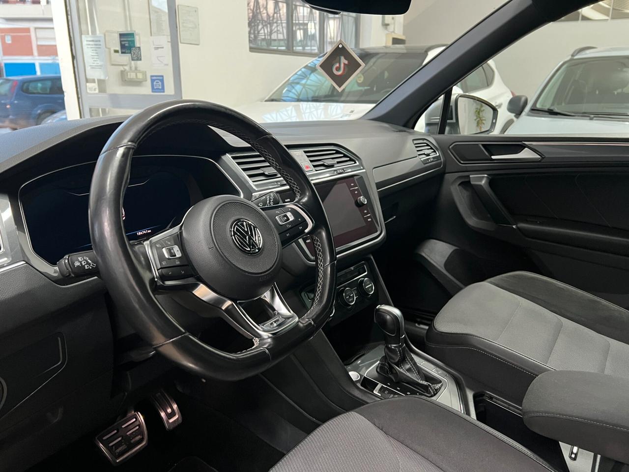 Volkswagen Tiguan 2.0 Executive R-Line
