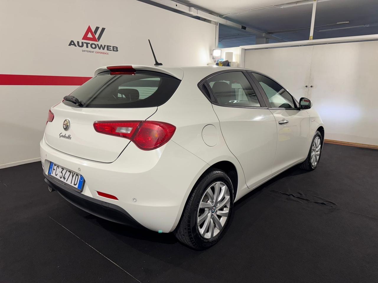 Alfa Romeo Giulietta 1.6 JTDm-2 120 CV Distinctive