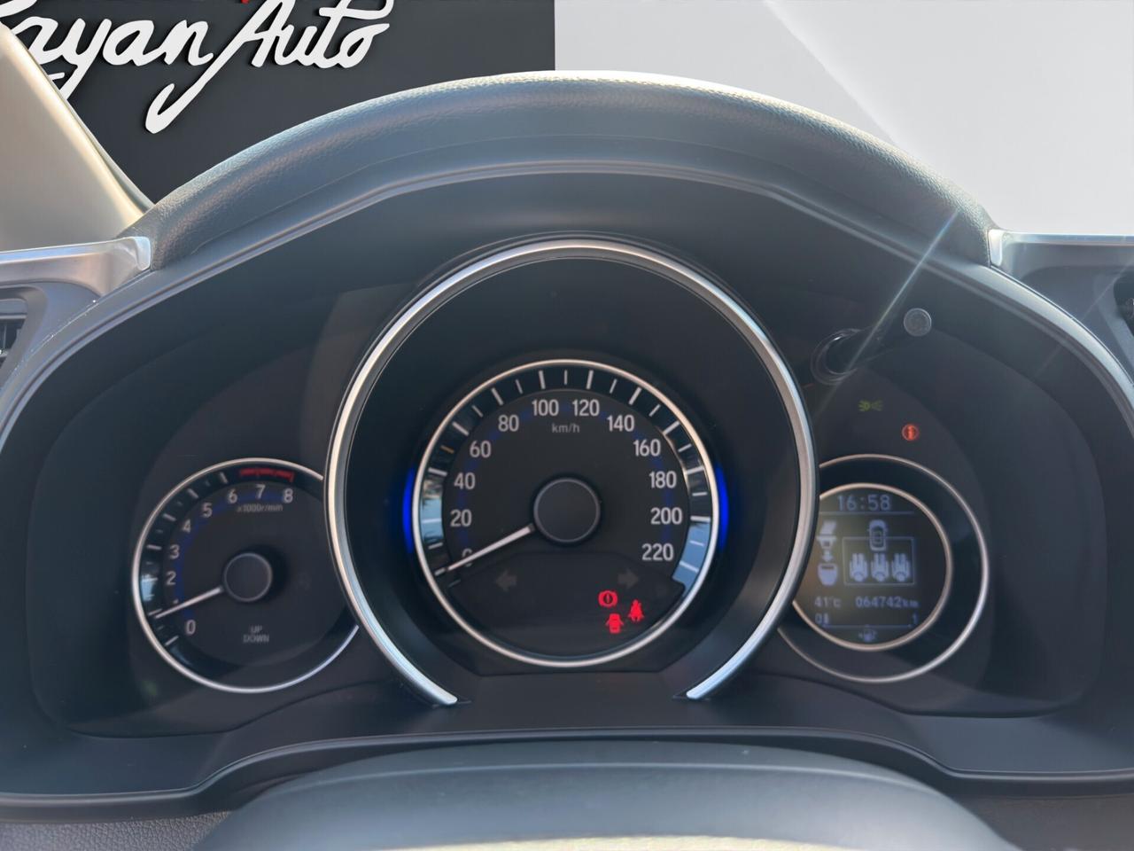 Honda Jazz 1.3 Elegance Navi ADAS
