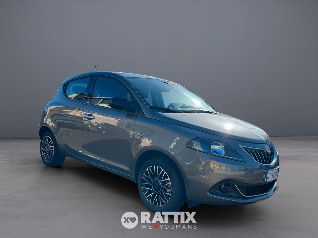 Lancia Ypsilon 1.0 Firefly Hybrid 70CV Platino