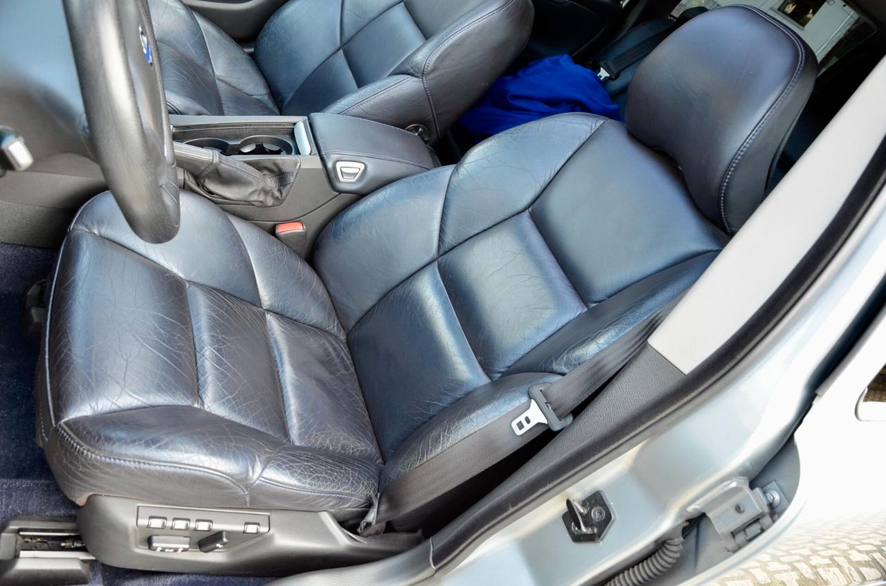 VOLVO V70 2.5 R AWD 300cv AUTO, ASI, ESENTE SUPERBOLLO, ECCELLENTI CONDIZIONI, INTROVABILE, TETTO, PERMUTE
