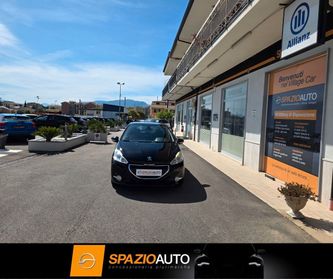 Peugeot 208 1.6 e-HDi 92 CV *ALLURE PLUS*