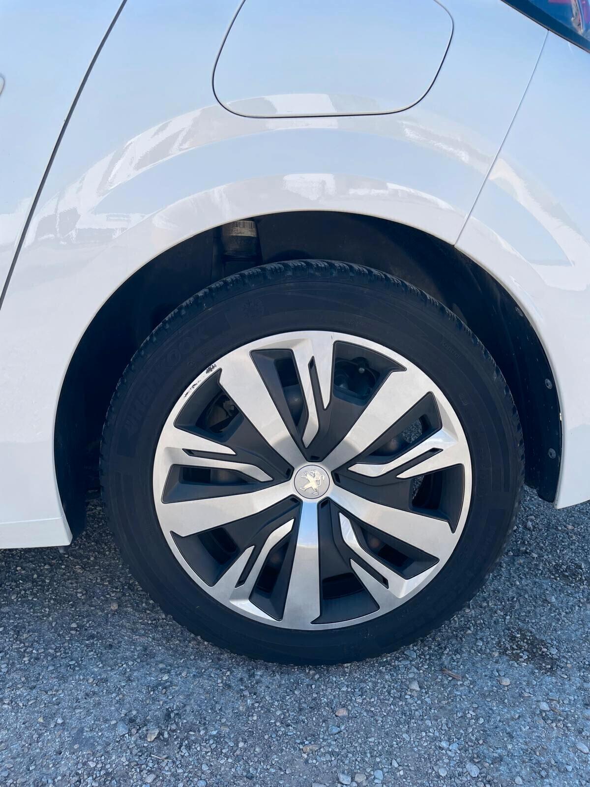 Peugeot 208 PureTech 100 Stop&Start 5 porte Active
