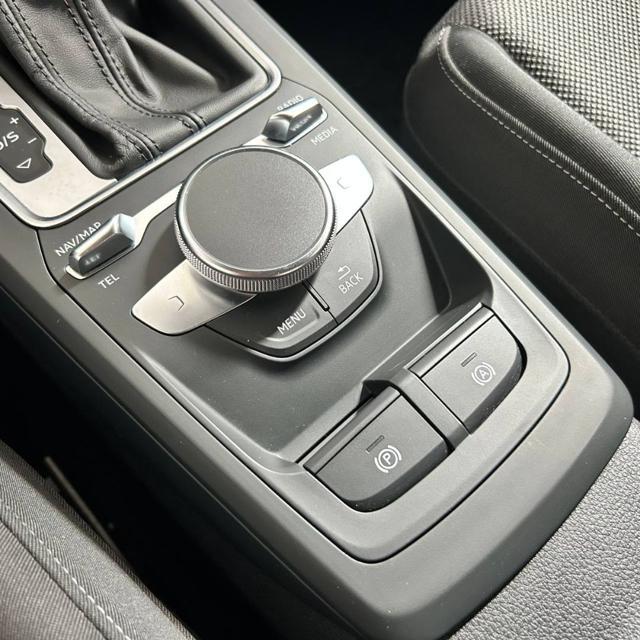 AUDI Q2 35 TFSI S tronic Admired