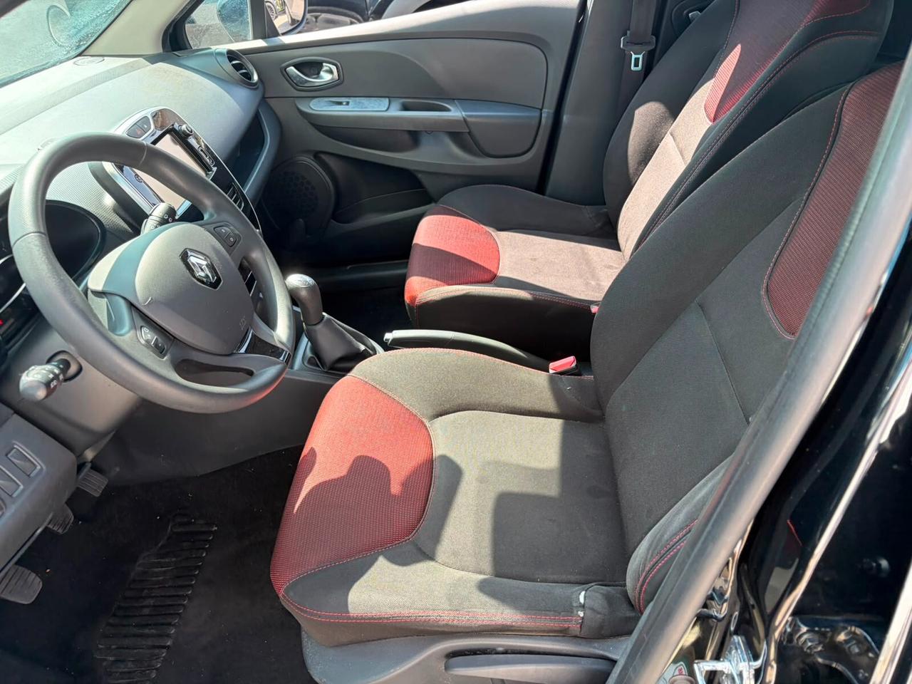 Renault Clio 1.2 75CV 5 porte Wave