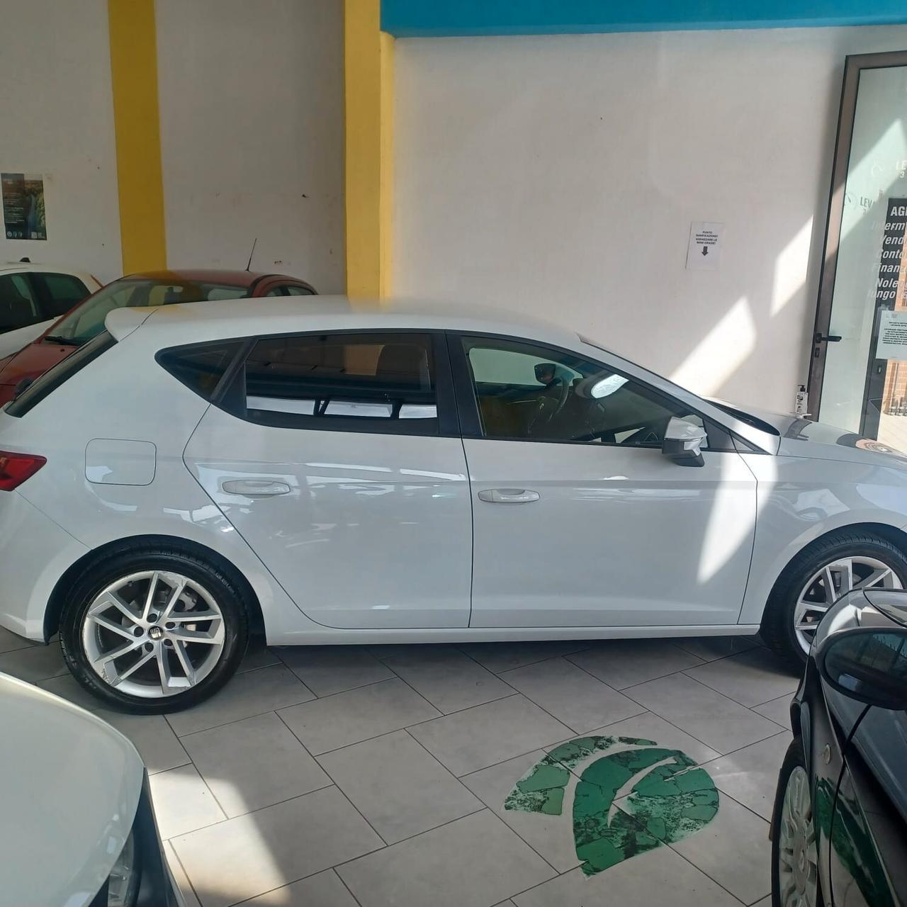 REGOLARMENTE TAGLIANDATA LEON 1.6 TDI PERFETTA