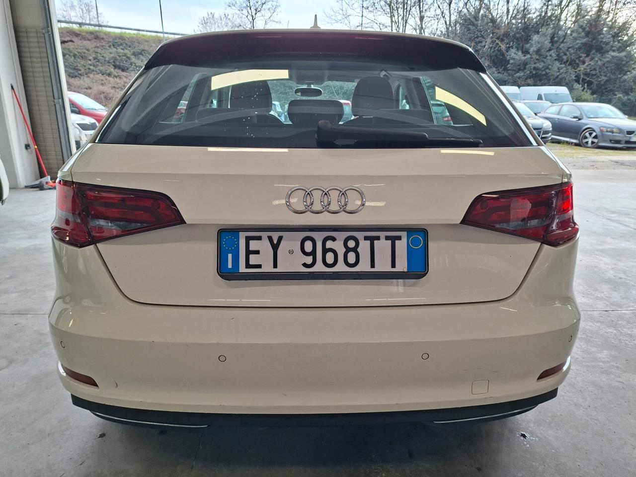 Audi A3 SPB 1.4 TFSI S tronic g-tron Attraction