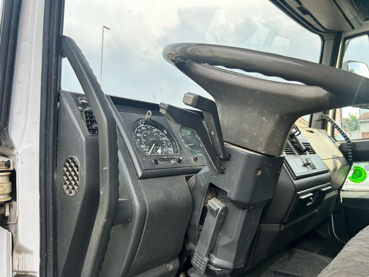 IVECO EUROCARGO 8018 CISTERNA LATTE 50Q
