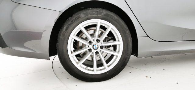 BMW 320 d Touring mhev 48V xdrive Business Advantage auto