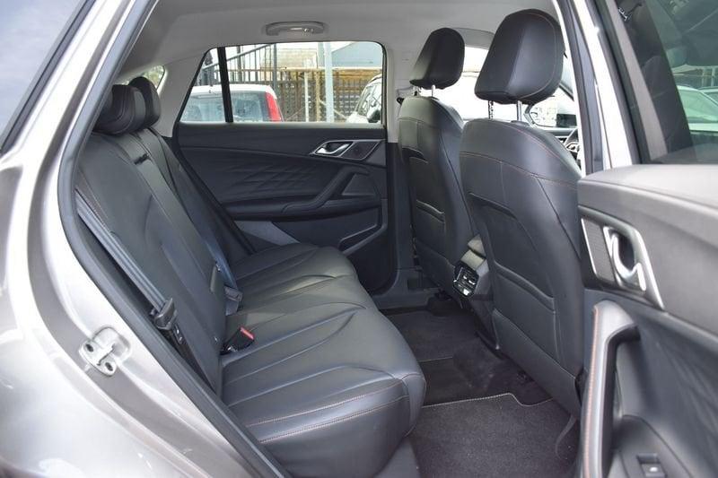 MG HS 1.5 T Luxury AT