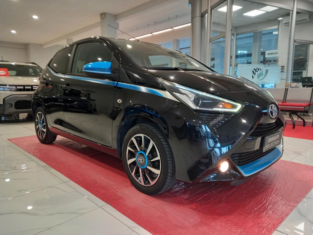 Toyota Aygo 1.0 VVT-i 72 CV 5 porte x-trend