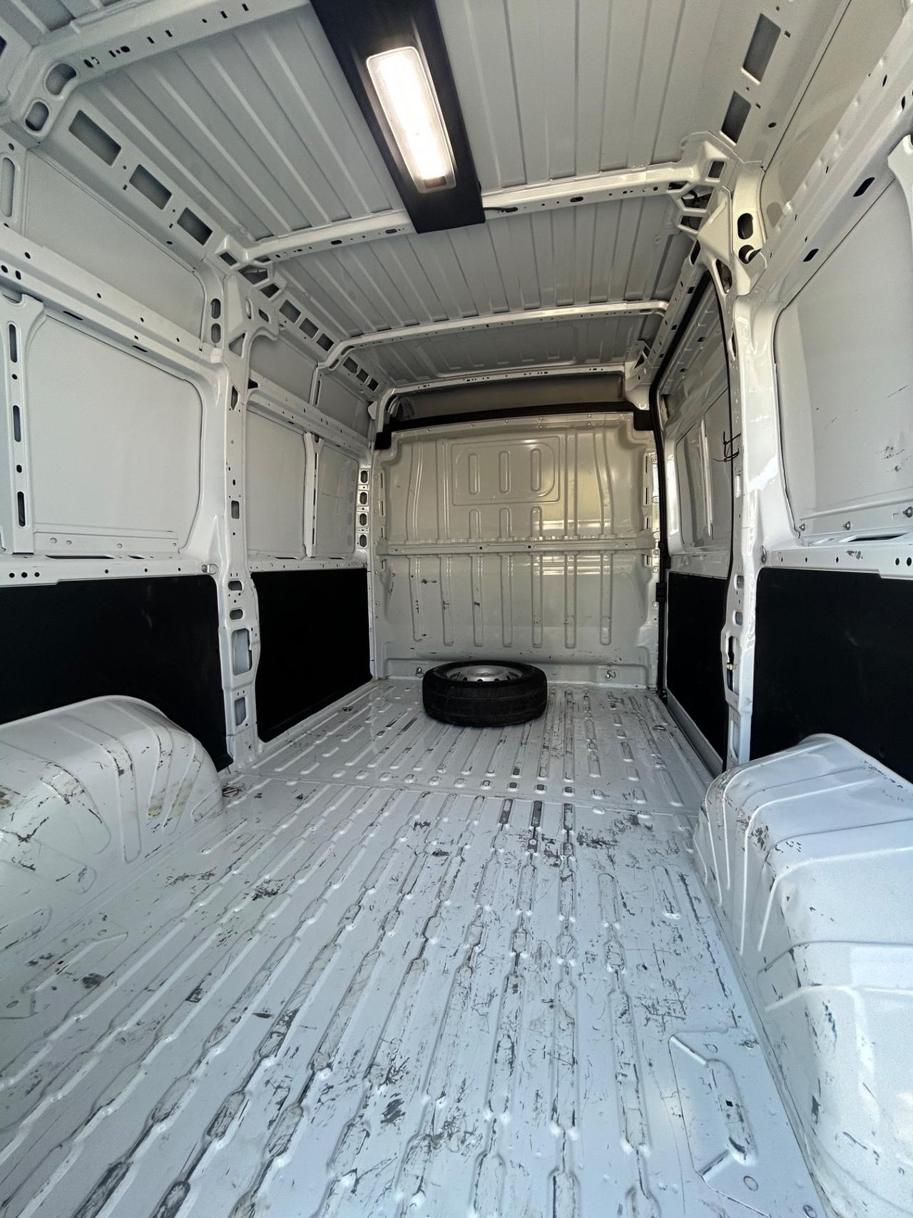 Peugeot Boxer 33 2.2 BlueHDi 140 S&S PM-TM Furgone