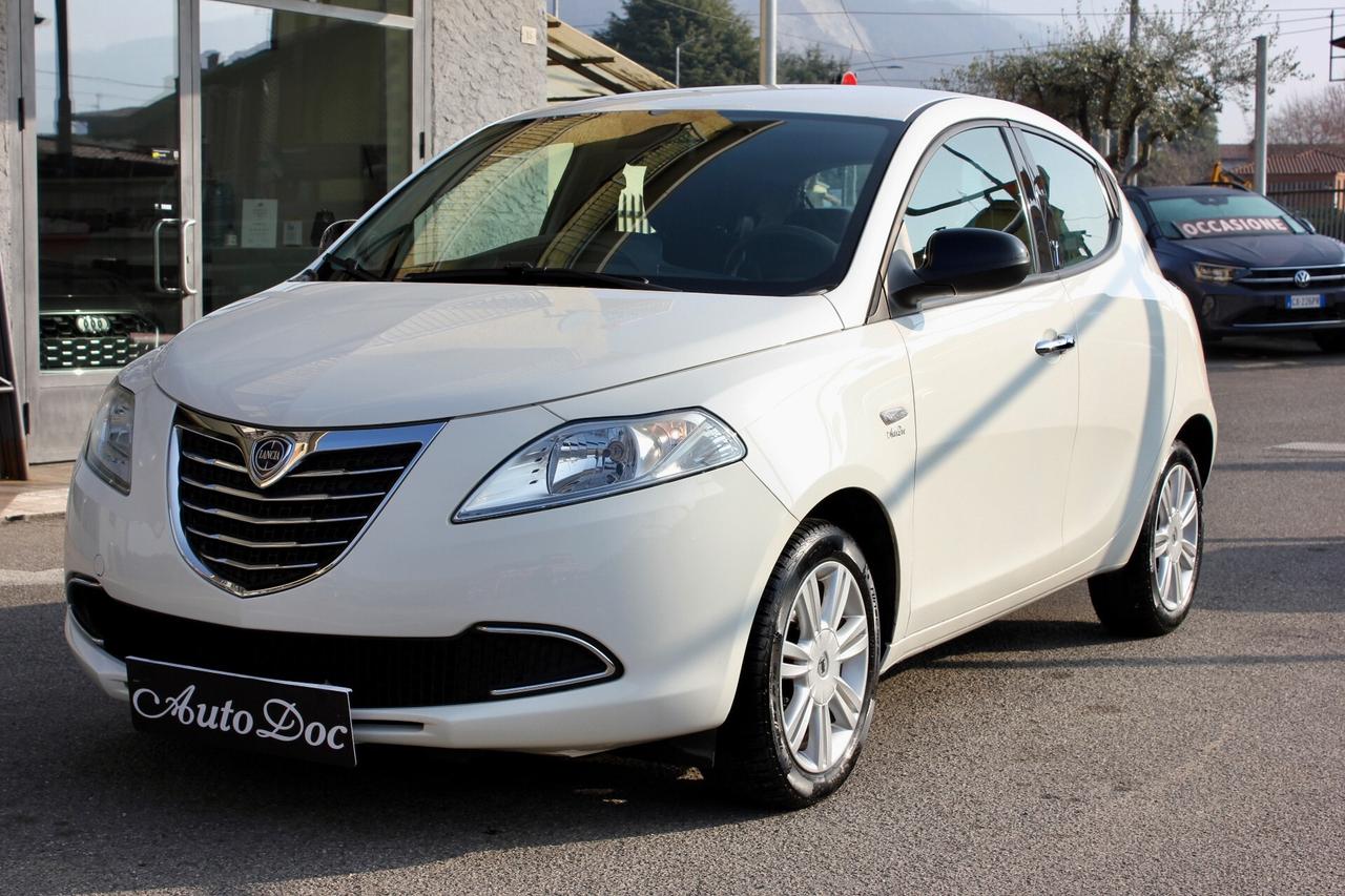 Lancia Ypsilon 1.2 69 CV 5 porte Gold SENSORI APP. TAGLIANDATA