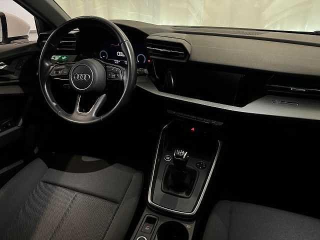 Audi A3 Sedan 30 TFSI Business Advanced