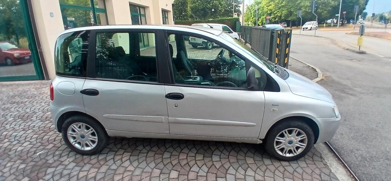 Fiat Multipla 1.6 6 posti metano neopatentati
