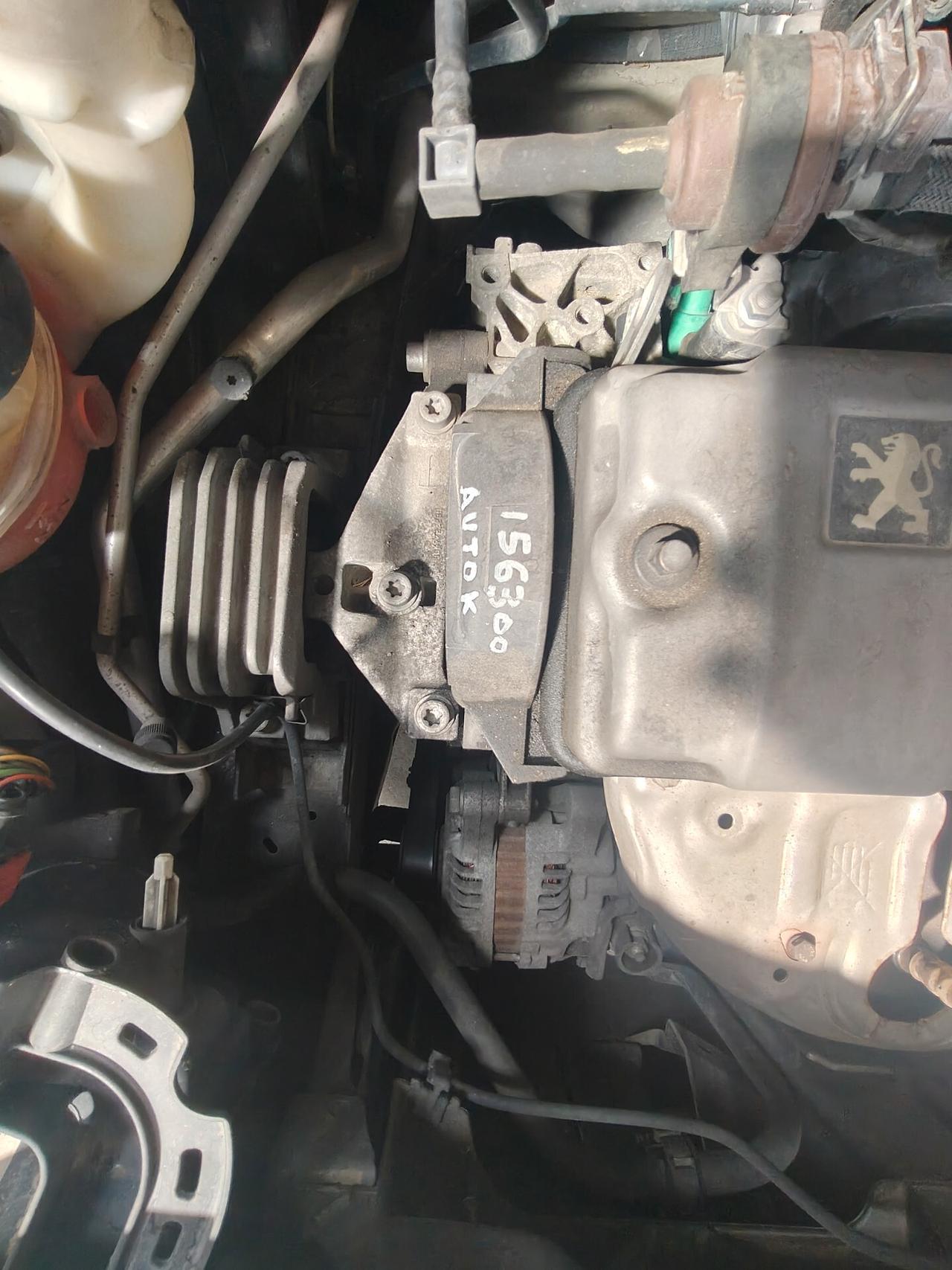 Peugeot 207 1.4 8V 75CV 5p. X Line