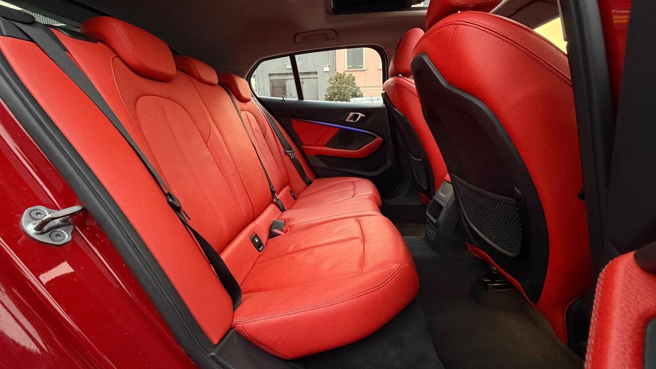 BMW 116D 1.5 LUXURY AT7 116 CV - VIRTUAL COCKPIT, TETTO APRIBILE, SEDILI IN PELLE