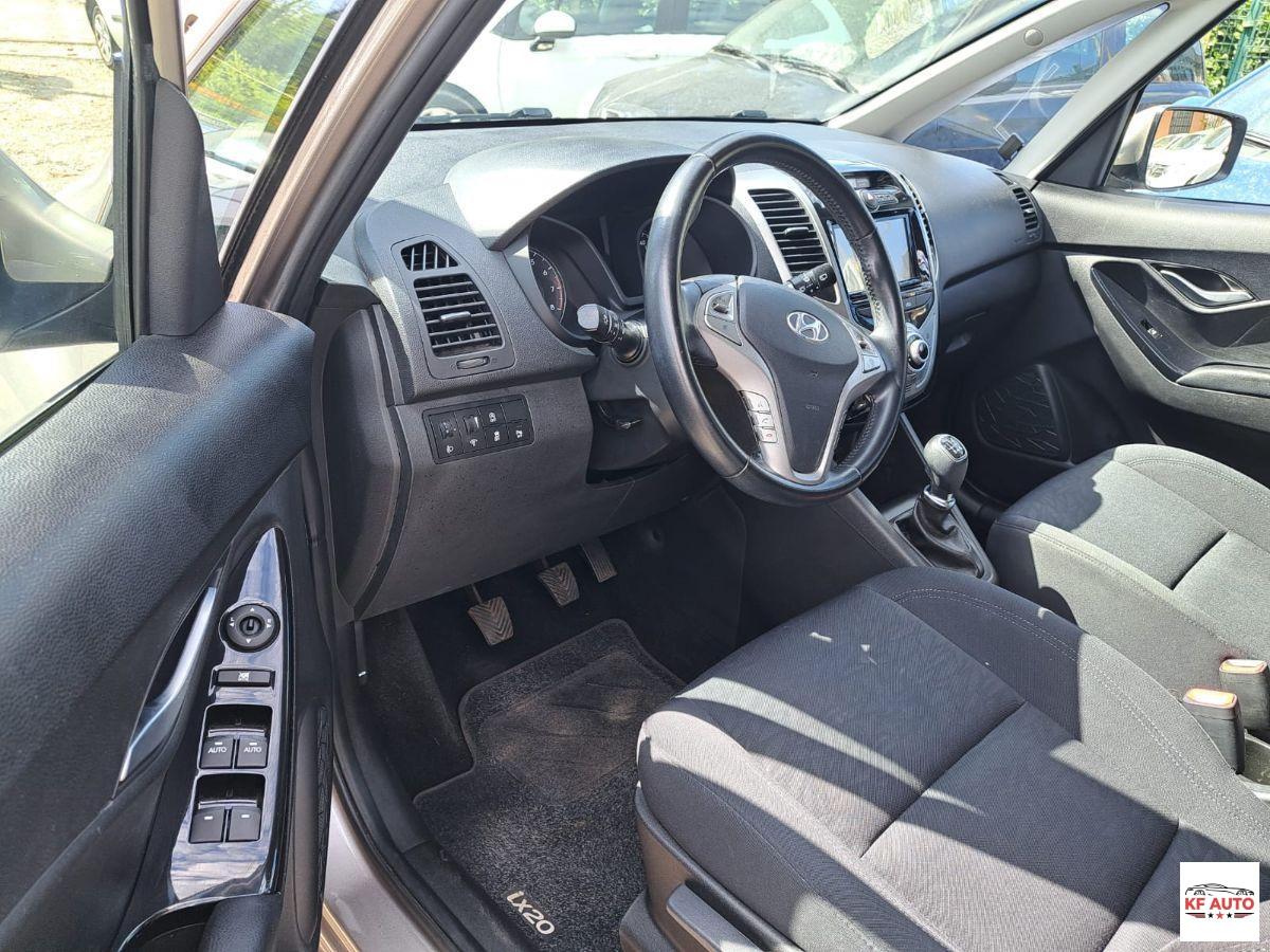 HYUNDAI - iX20 - 1.6 MPI APP MODE
