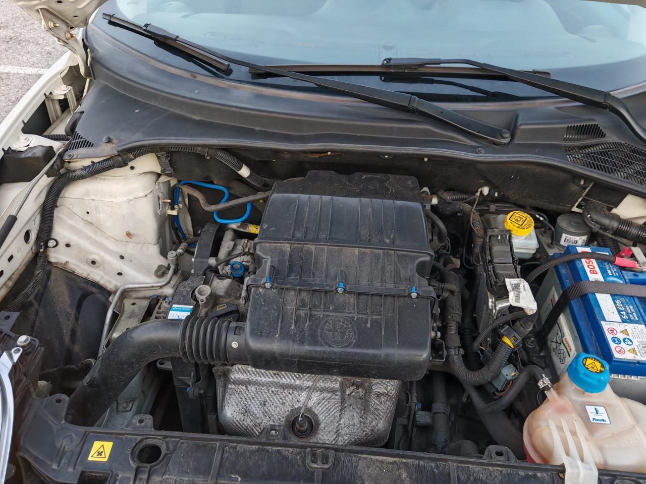 Alfa Romeo MiTo 1.4 benz 77cv Neopat E6