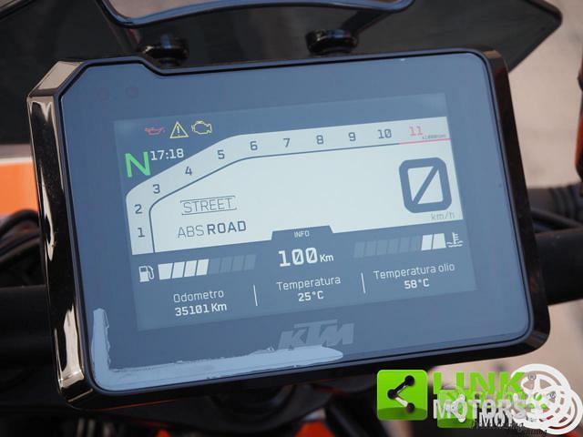 KTM 1290 Super Duke R Naked