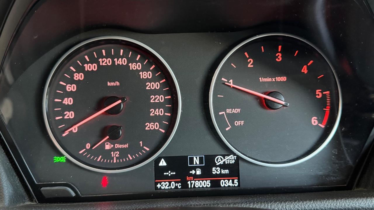 Bmw serie 2 216d Luxury-2015