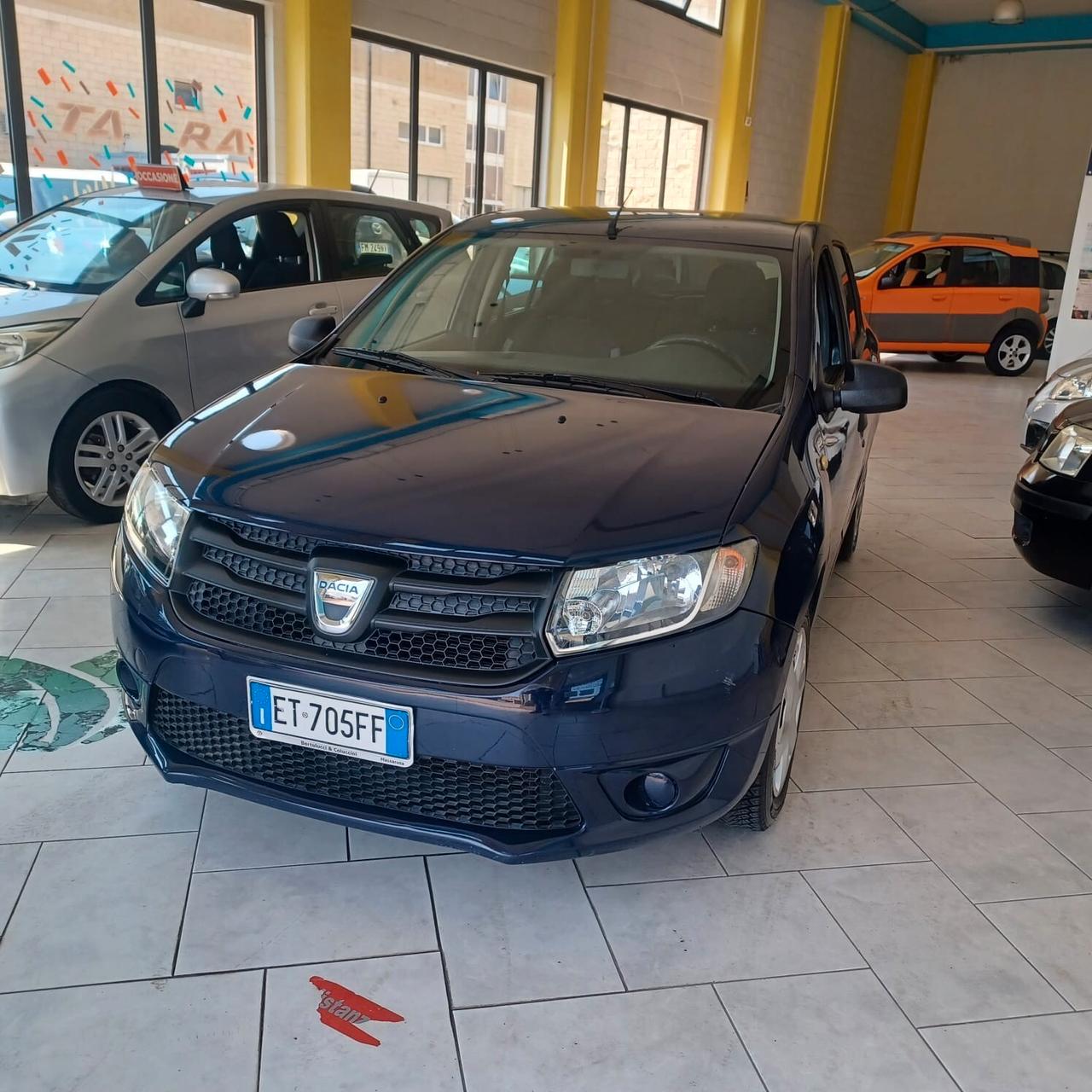 134188KM SANDERO GPL DI FABBRICA PERFETTA