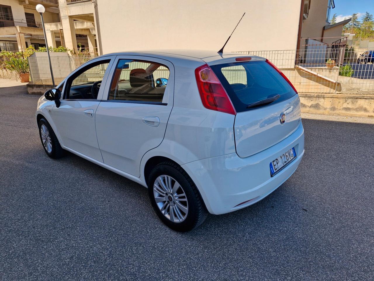 Fiat Punto 1.3 MJT II 75 CV 5 porte Lounge