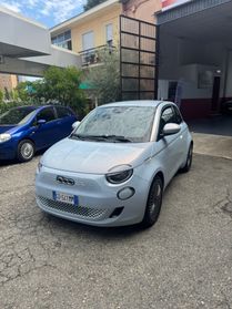 Fiat 500 500e Berlina 42 kWh Icon