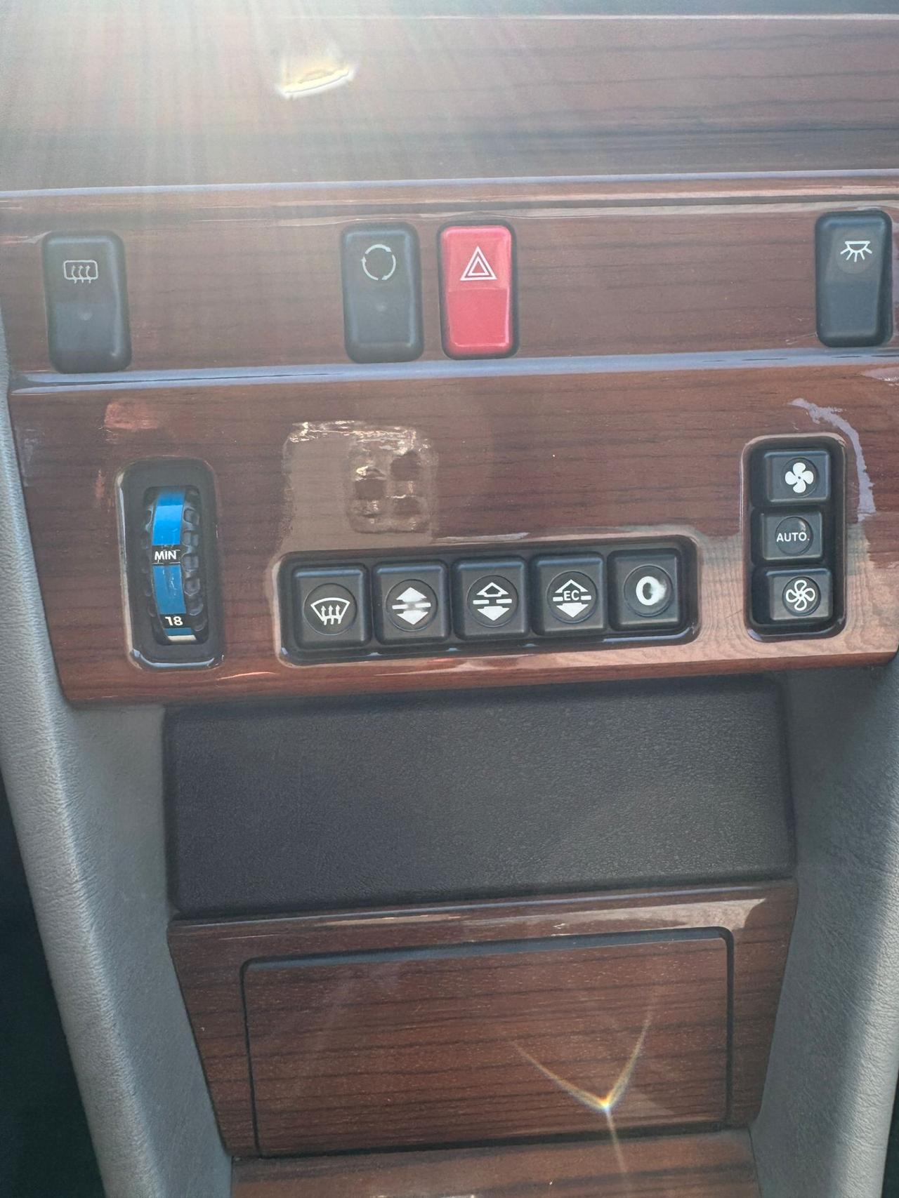 Mercedes-benz 200 D Targa oro 1990