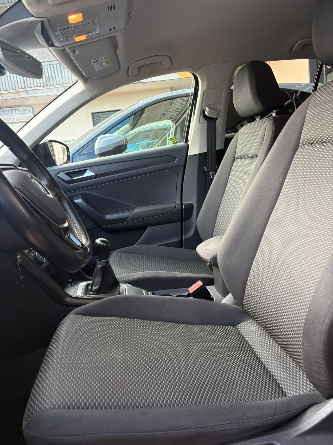 Volkswagen T-Roc 1.6 TDI SCR Business BlueMotion Technology