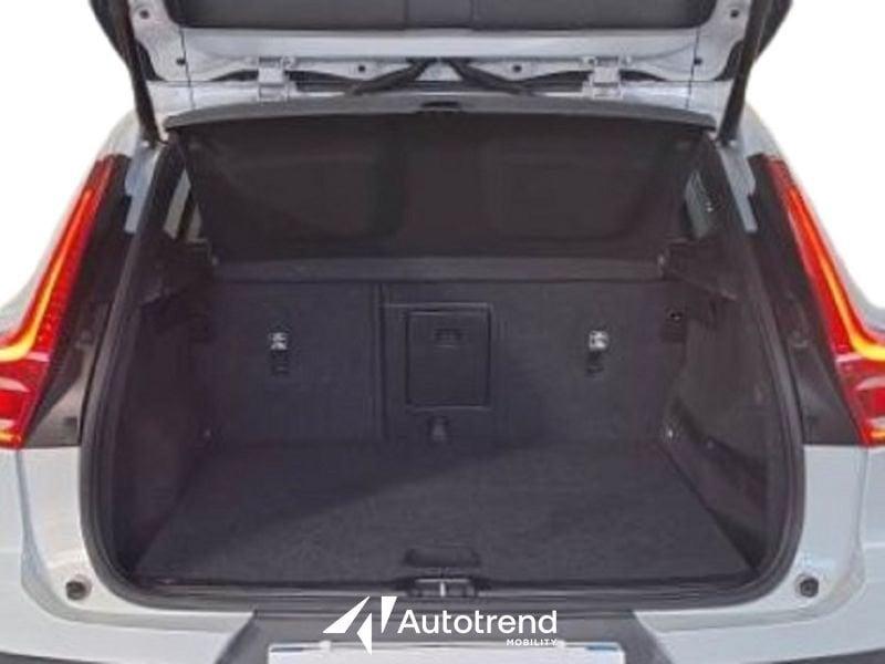 Volvo XC40 D4 190 CV AWD Automatica NAVI LED Business Plus