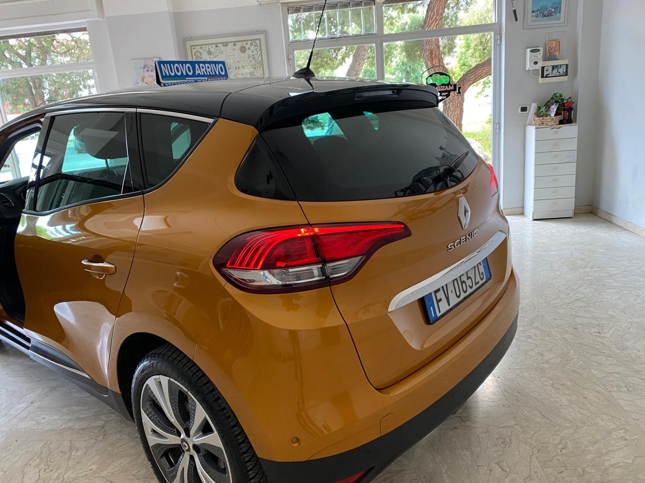 Renault Scenic Scénic Blue dCi 120 CV EDC Intens