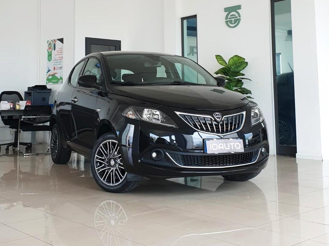 Lancia Ypsilon 1.0 Hybrid Gold 2023