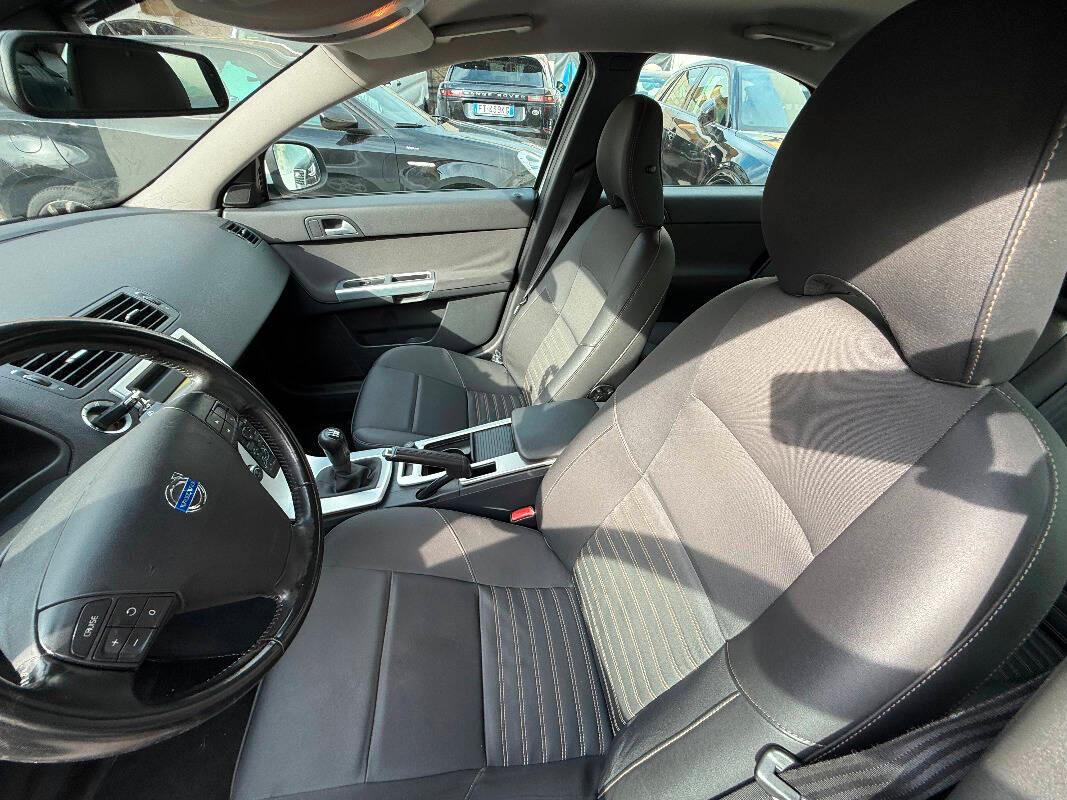 Volvo S40 VOLVO S40 2.0 Summum 145cv