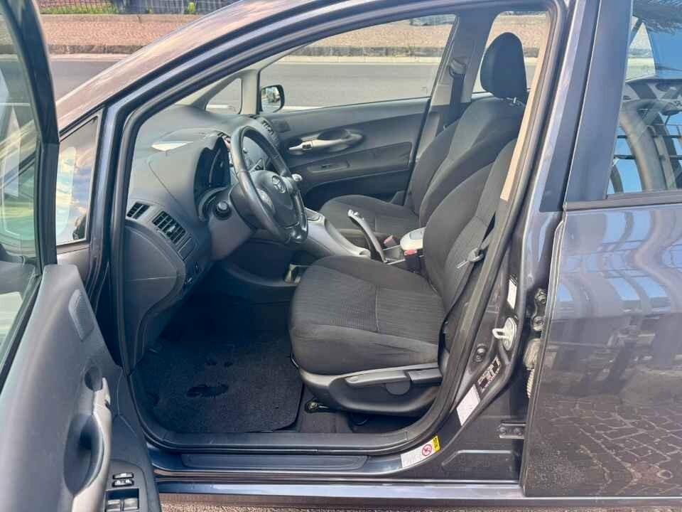 Toyota Auris 2.0 D-4D 5 porte 126 CV