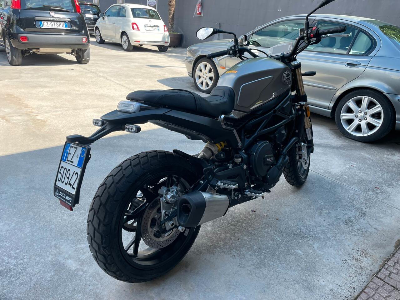 Benelli Leoncino 800 PARI AL NUOVO