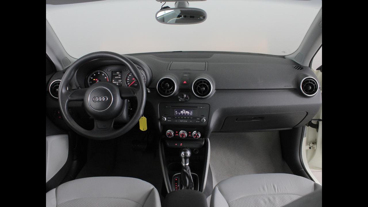 AUDI A1 I 2010 Sportback - A1 Sportback 1.4 tfsi Ambition 122cv s-tronic