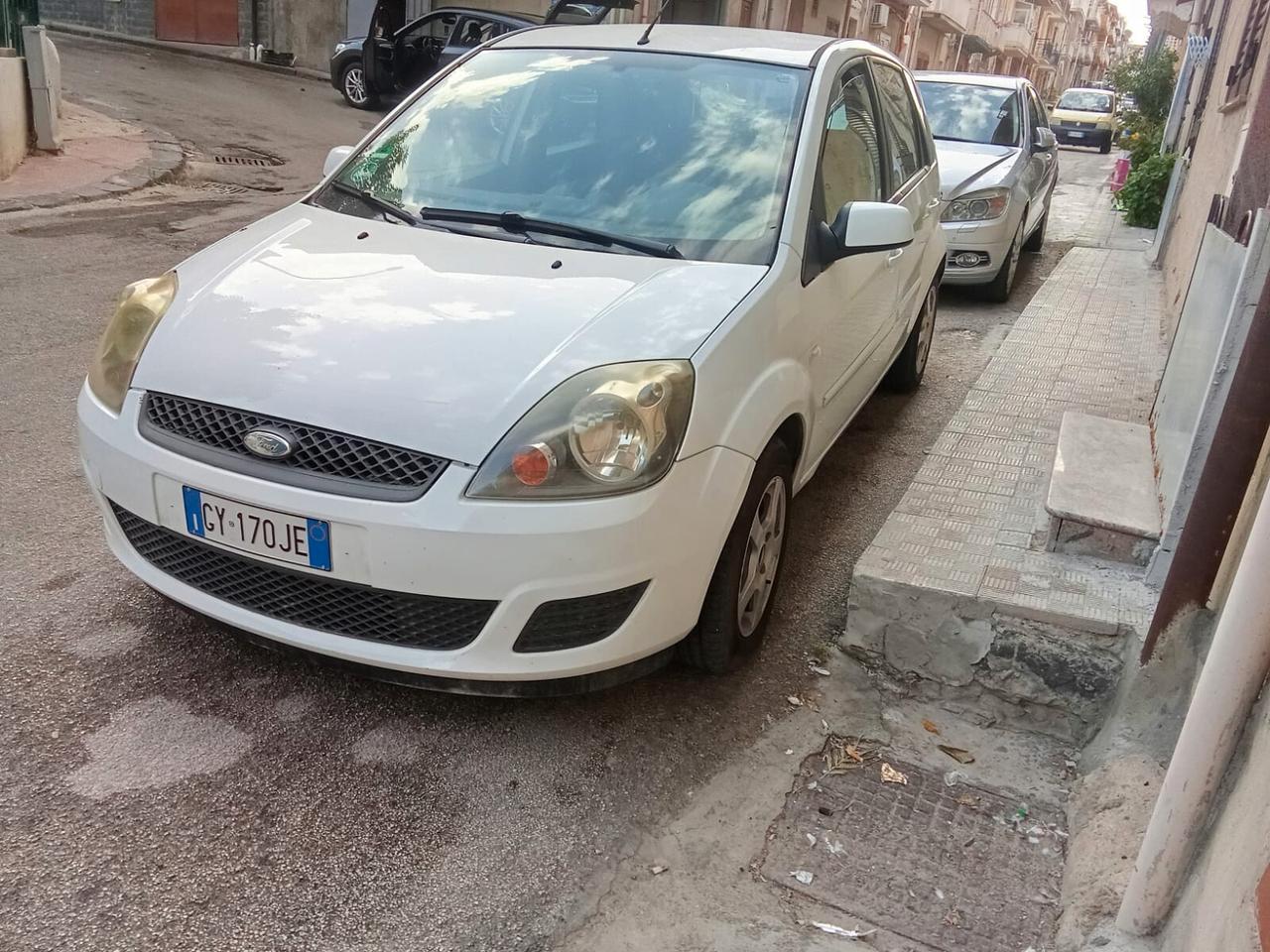 Ford Fiesta 1.4 TDCi 5p. Titanium