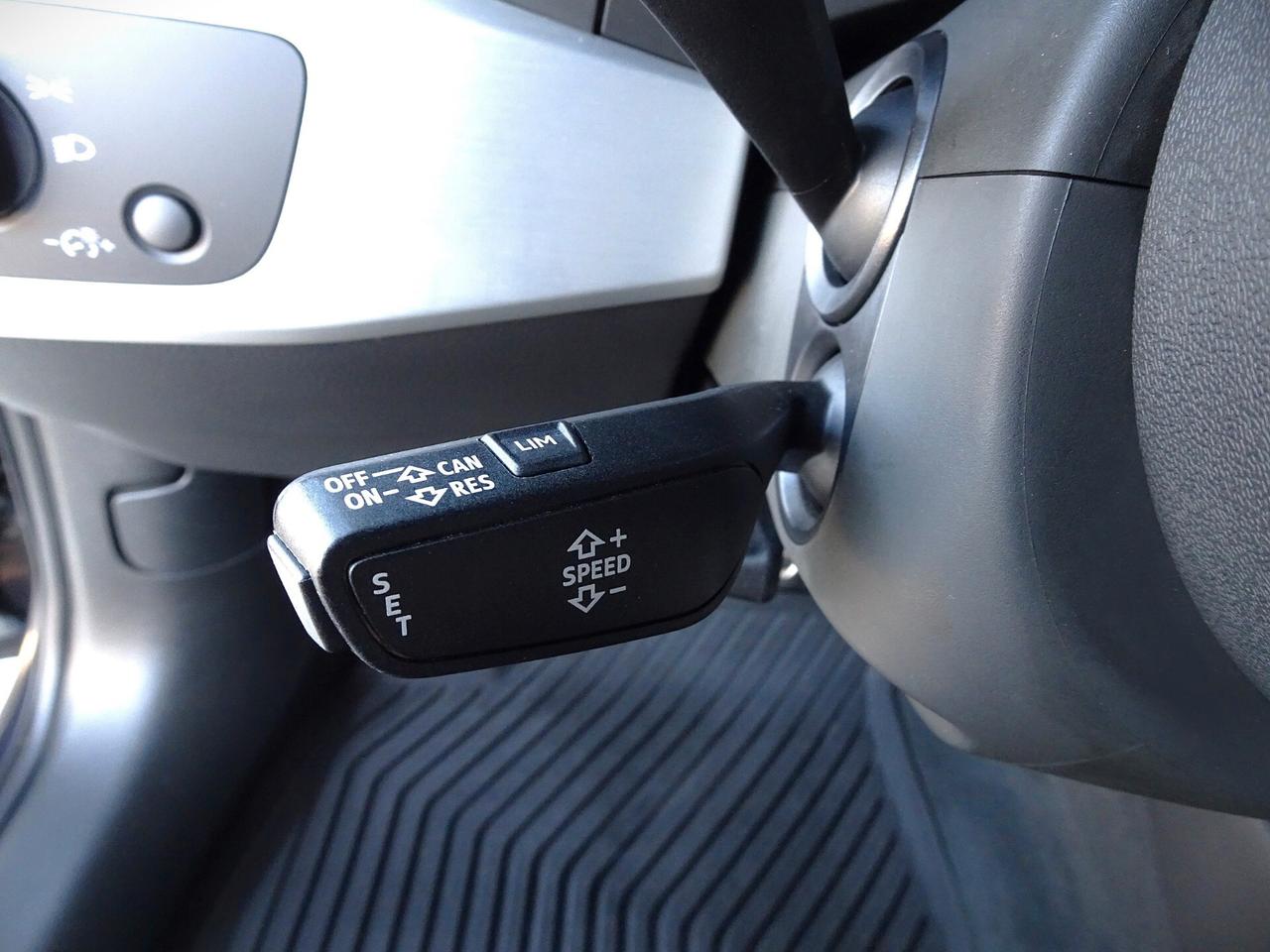 Audi A4 Avant 2.0 TDI 150CV S-LINE naviPlus/LED