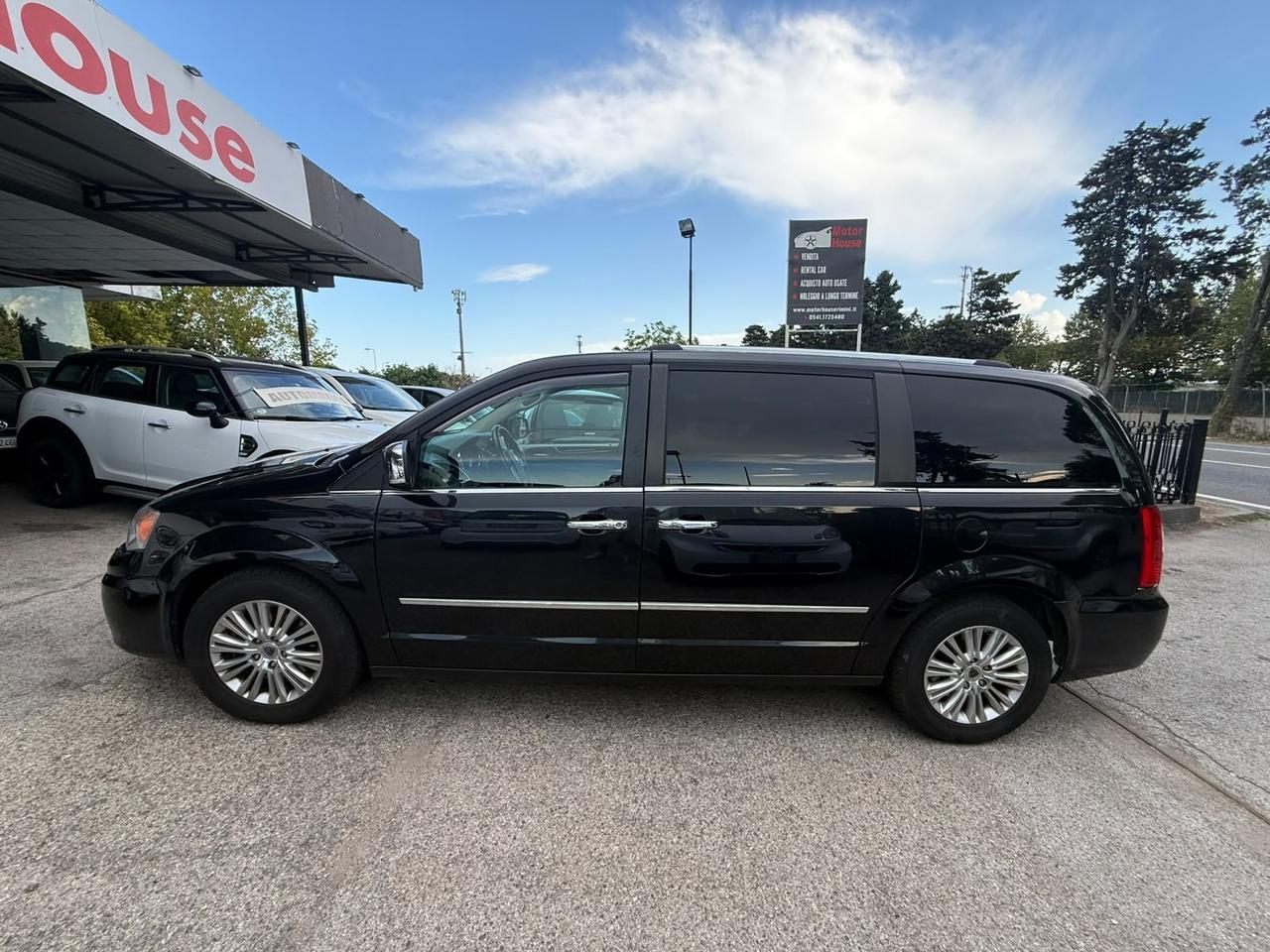 Lancia Voyager 2.8 Turbodiesel Platinum 177 CV gancio traino