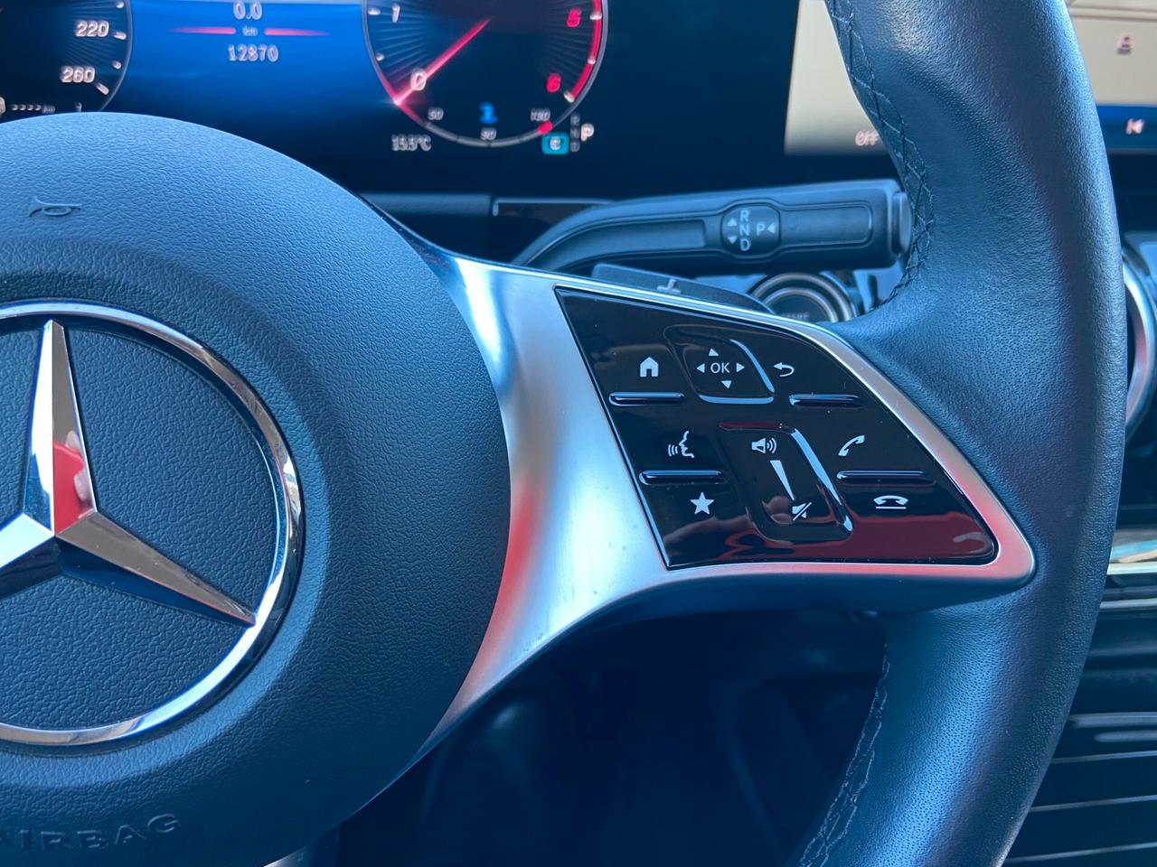 Mercedes-Benz GLA 180d Progressive Advanced auto